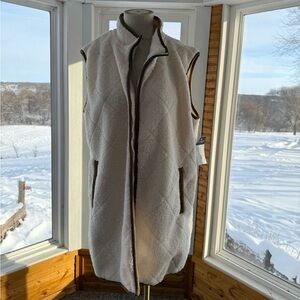 Lauren Ralph Lauren Long Quilted Sherpa Zip Vest. Size Large. NEW